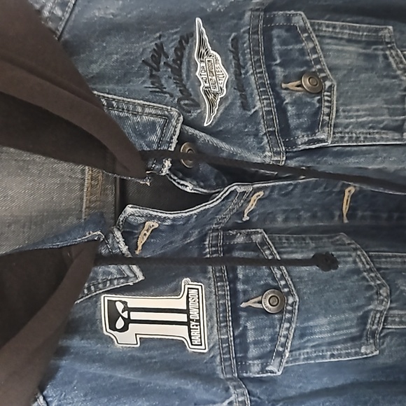 Genuine HD womens zip off sleeve jacket - Picture 5 of 5